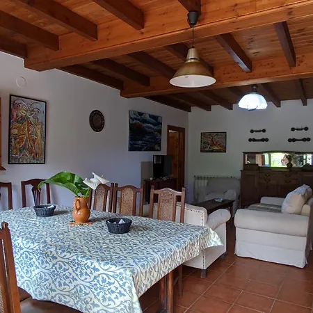 Casa Turanzas 펜션 Rales (Llanes)